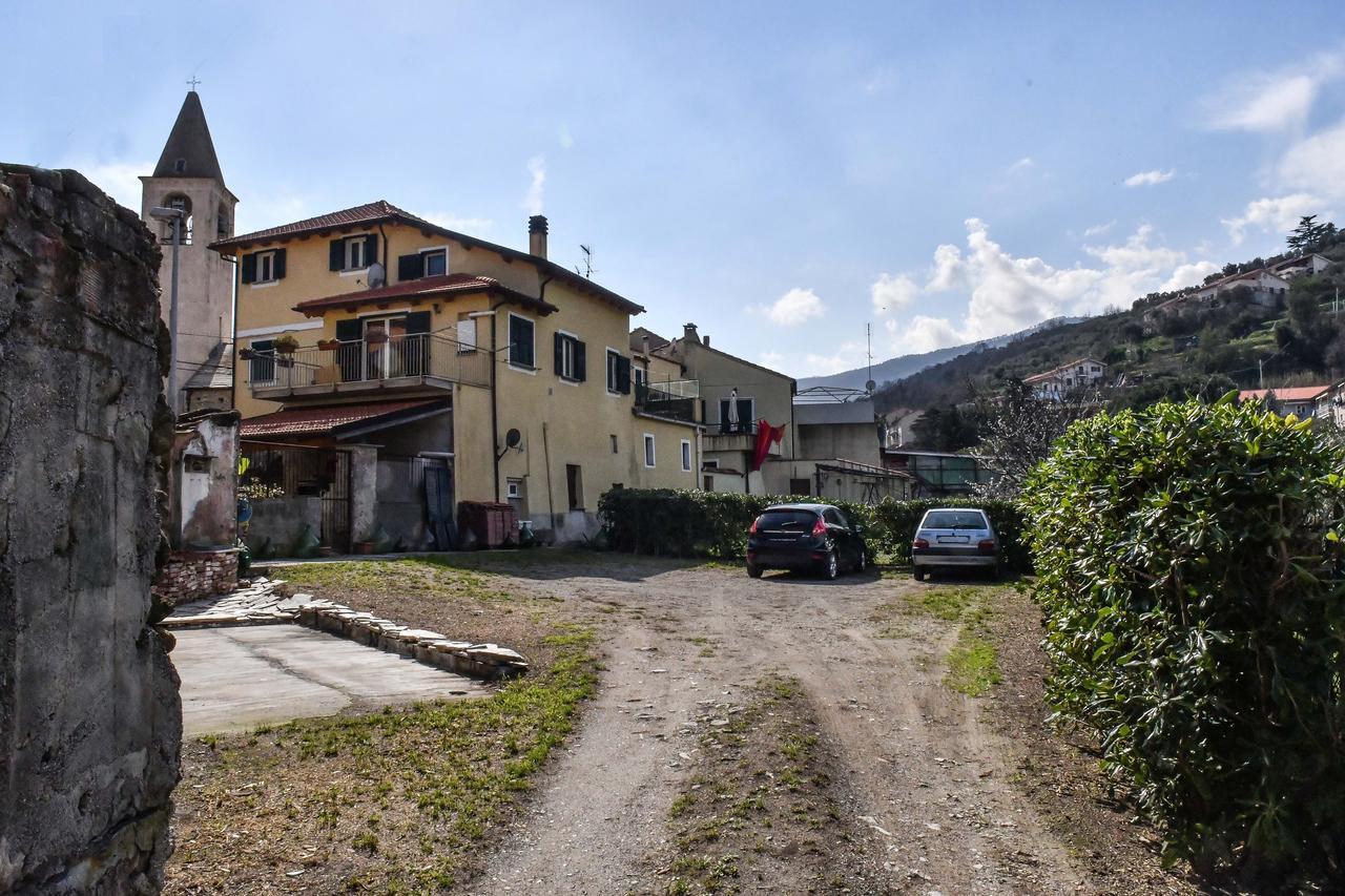 바도 리구레 La Terra Di Mingo B&B 외부 사진