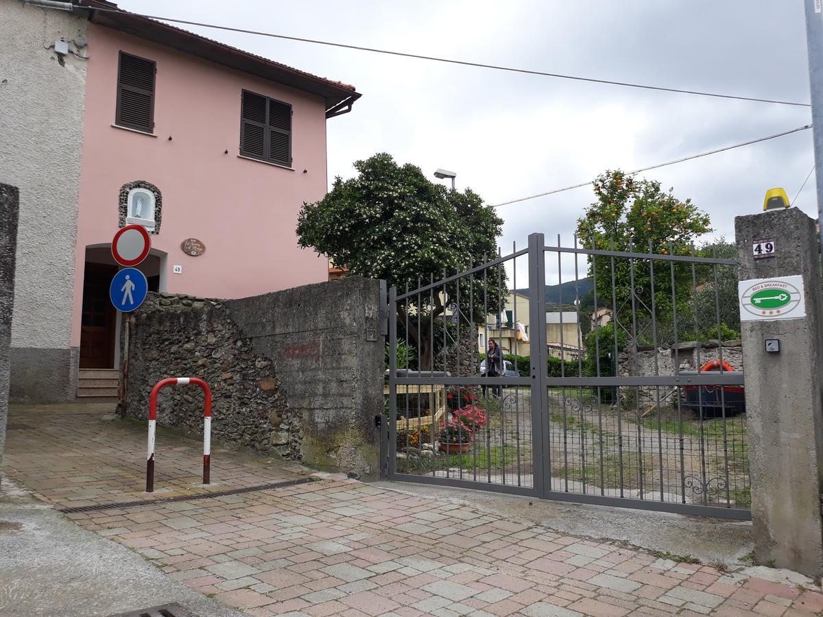 바도 리구레 La Terra Di Mingo B&B 외부 사진